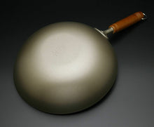 Load image into Gallery viewer, Pure Titanium Chinese Beijing wok wood handle Amazing Lightness Japan