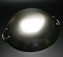 Load image into Gallery viewer, Pure Titanium Chinese Guangdong wok Amazing Lightness pan Made in Japan