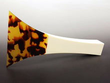 Load image into Gallery viewer, NEW Faux-Bekko Bachi Plectrum Pick Tsugaru Shamisen