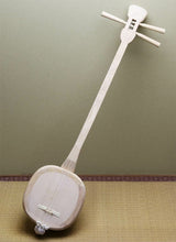 Load image into Gallery viewer, Shin- Shamisen Unpainted Wooden finish Natural wood Japan
