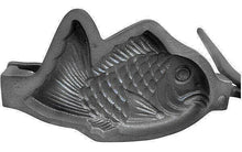 Load image into Gallery viewer, Genuine Professional Use Taiyaki Plate Pan Baker Cast Iron Made In Japan
